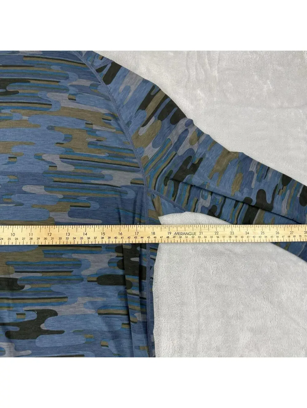 SAXX Viewfinder Merino Wool Blend Camo Base Layer Shirt Blue Mens S Outdoor Hike